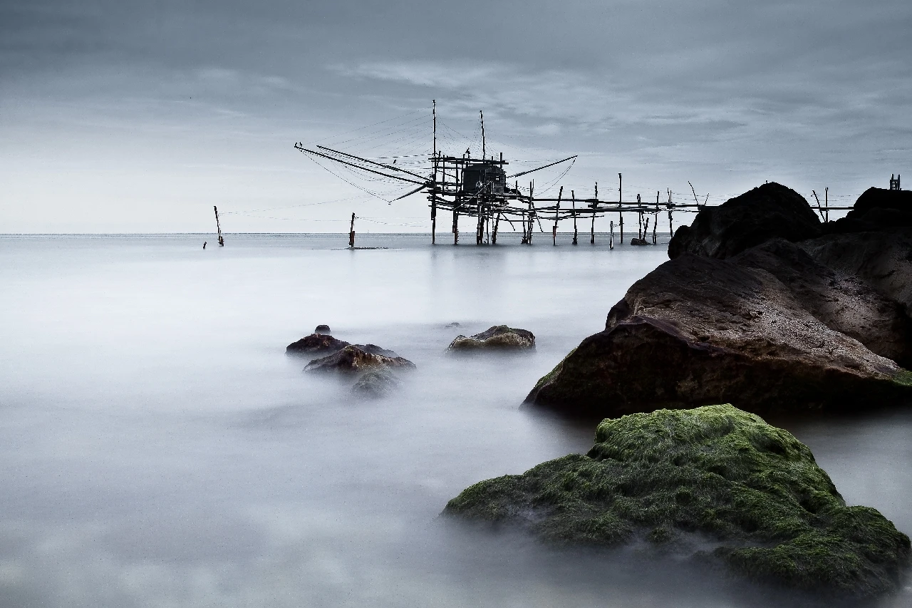 A Riposo Nelle Onde - Trabocchi Coast bronze by Corrado Ciavalini, See in the Sea underwater photography contest