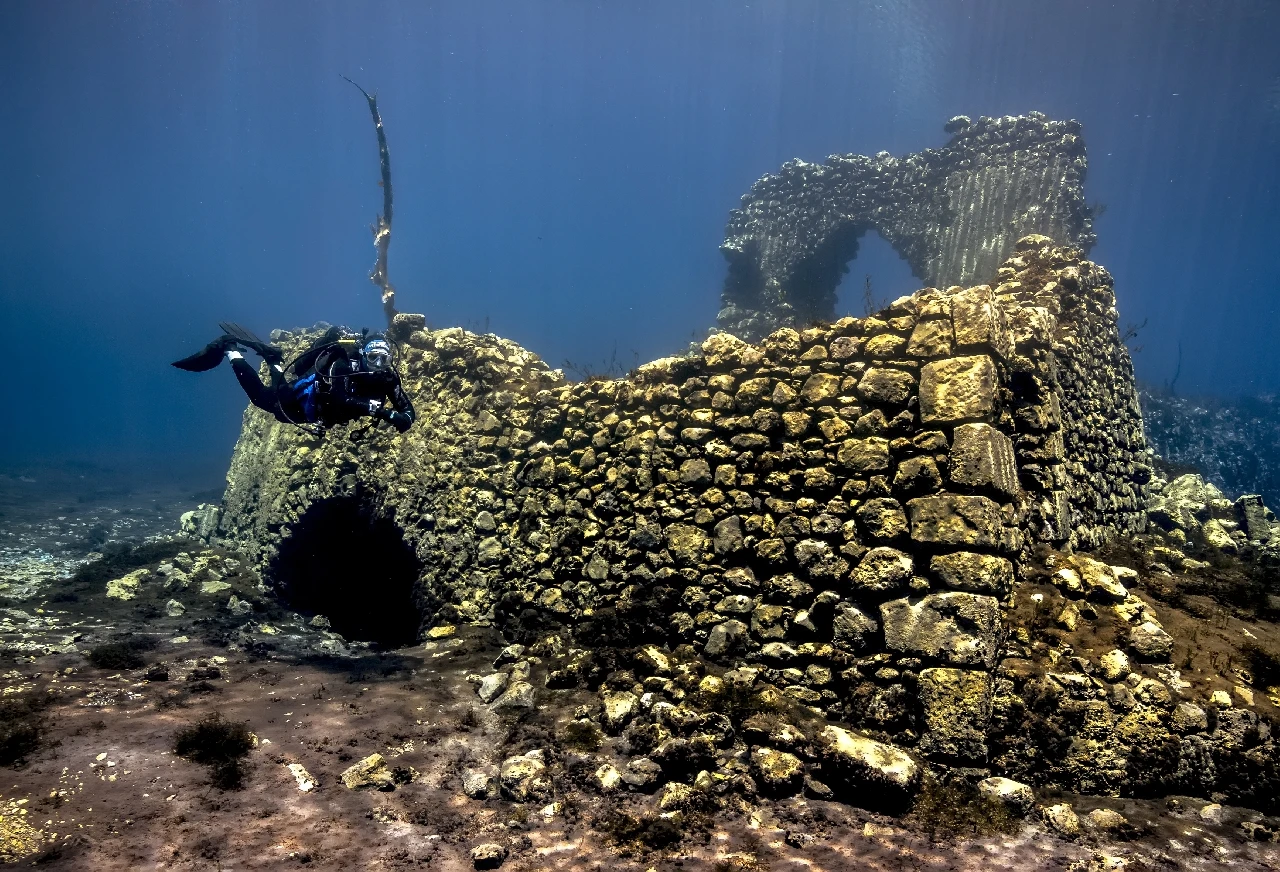 Mulini Sommersi - Fresh Waters runner up by Gianni Cicalese, See in the Sea underwater photography contest